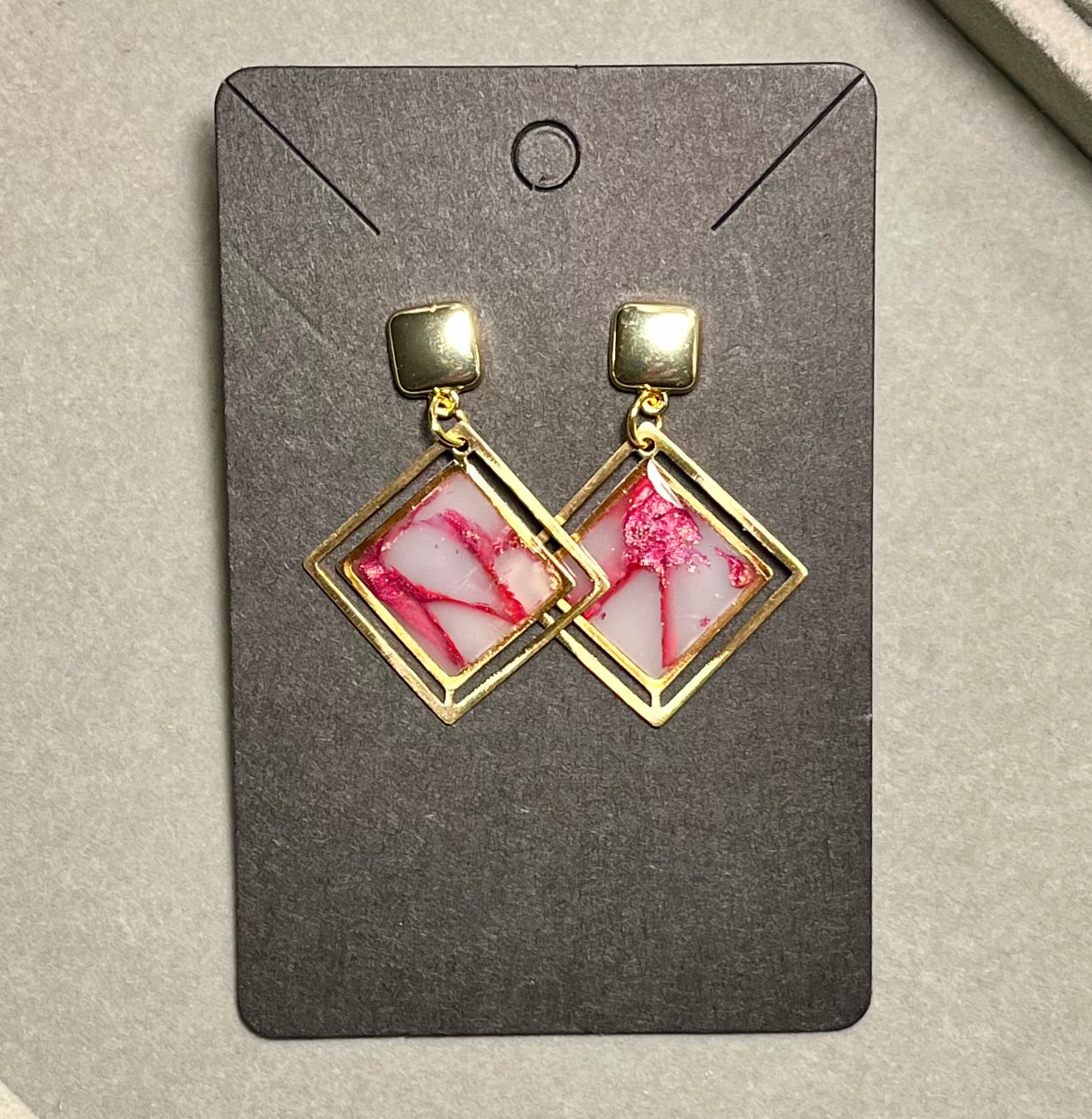 Червен мрамор