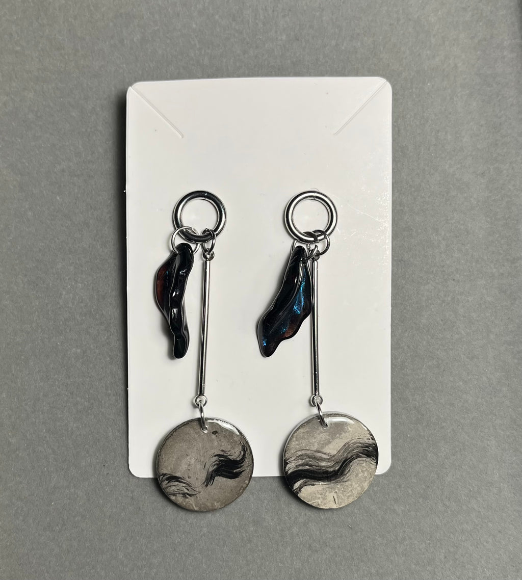 Обици Графика