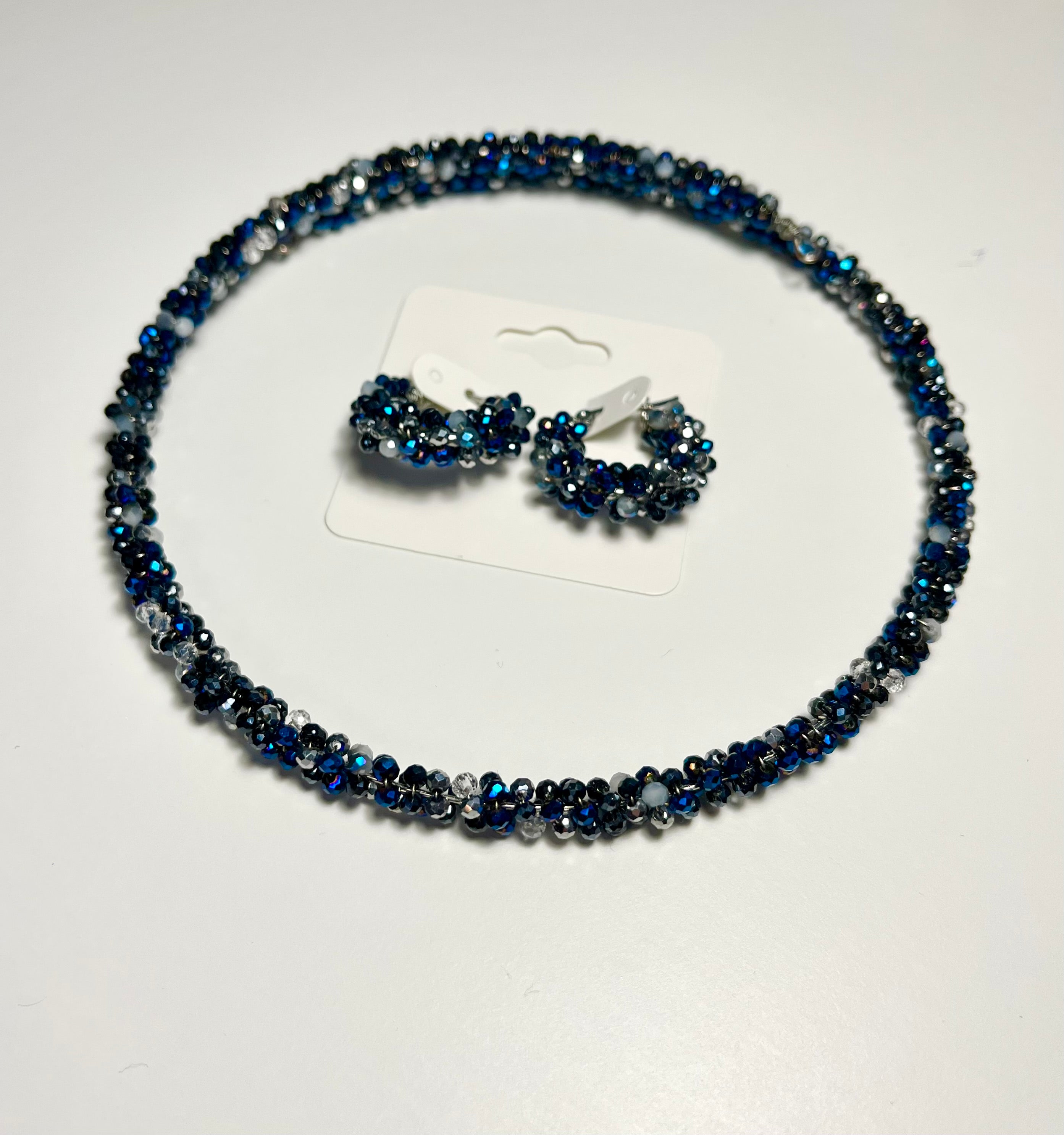 Комплект от две части