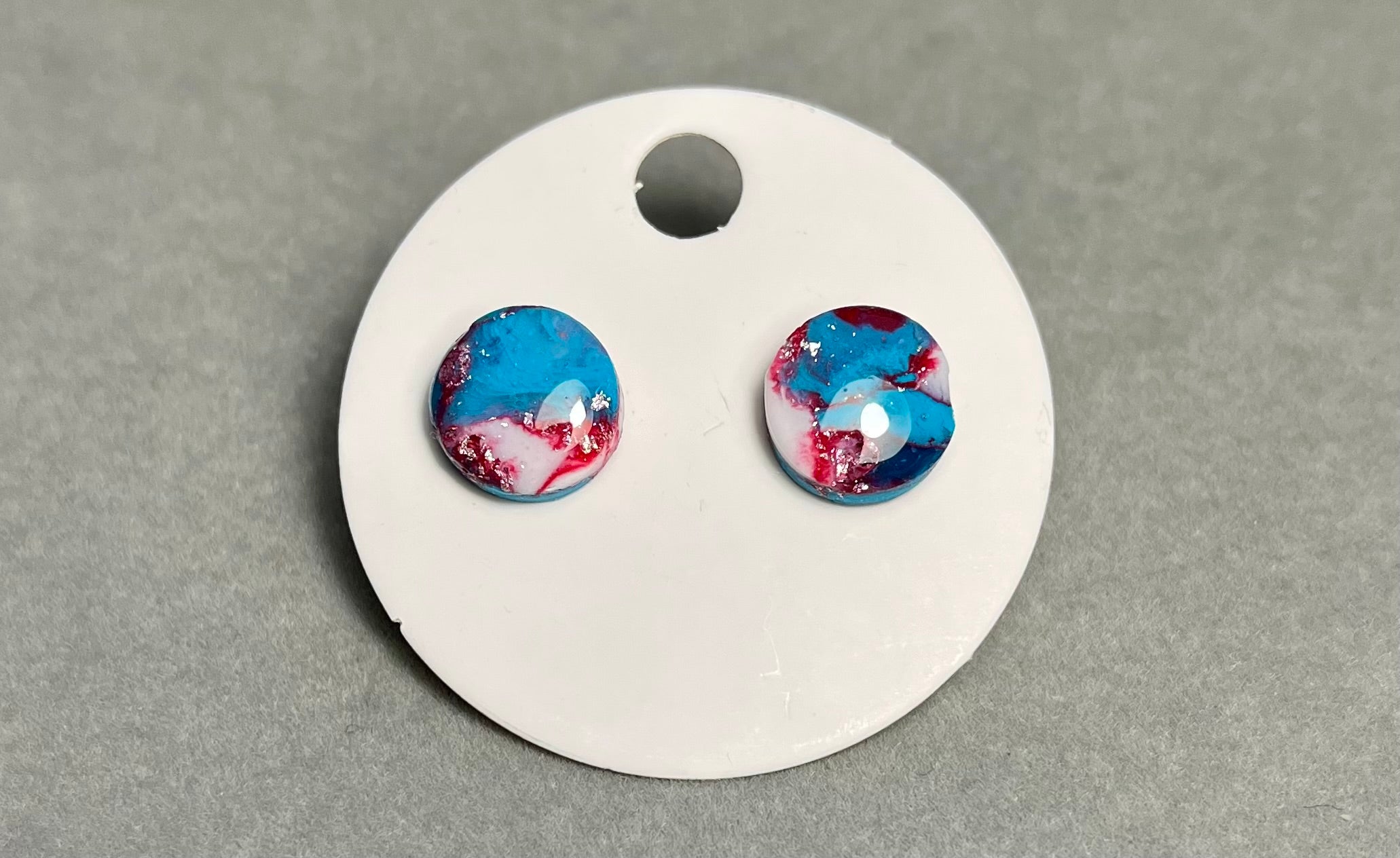 Сини обици на винт