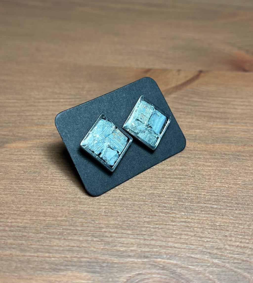 Обици на винт