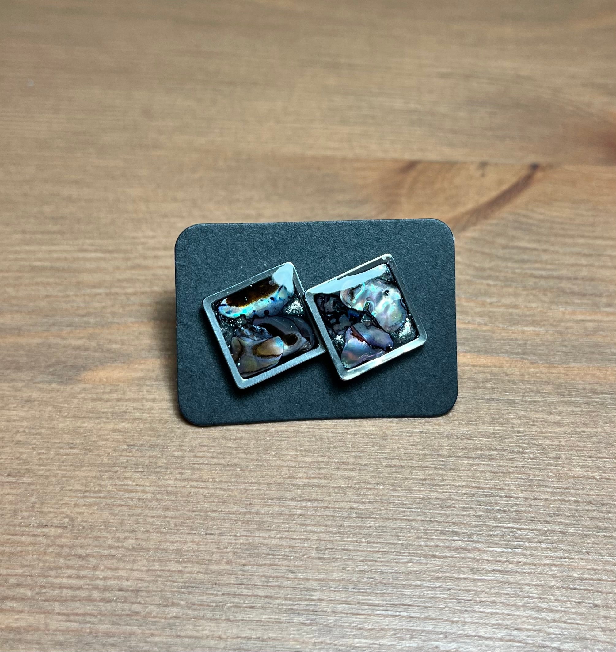 Обици на винт