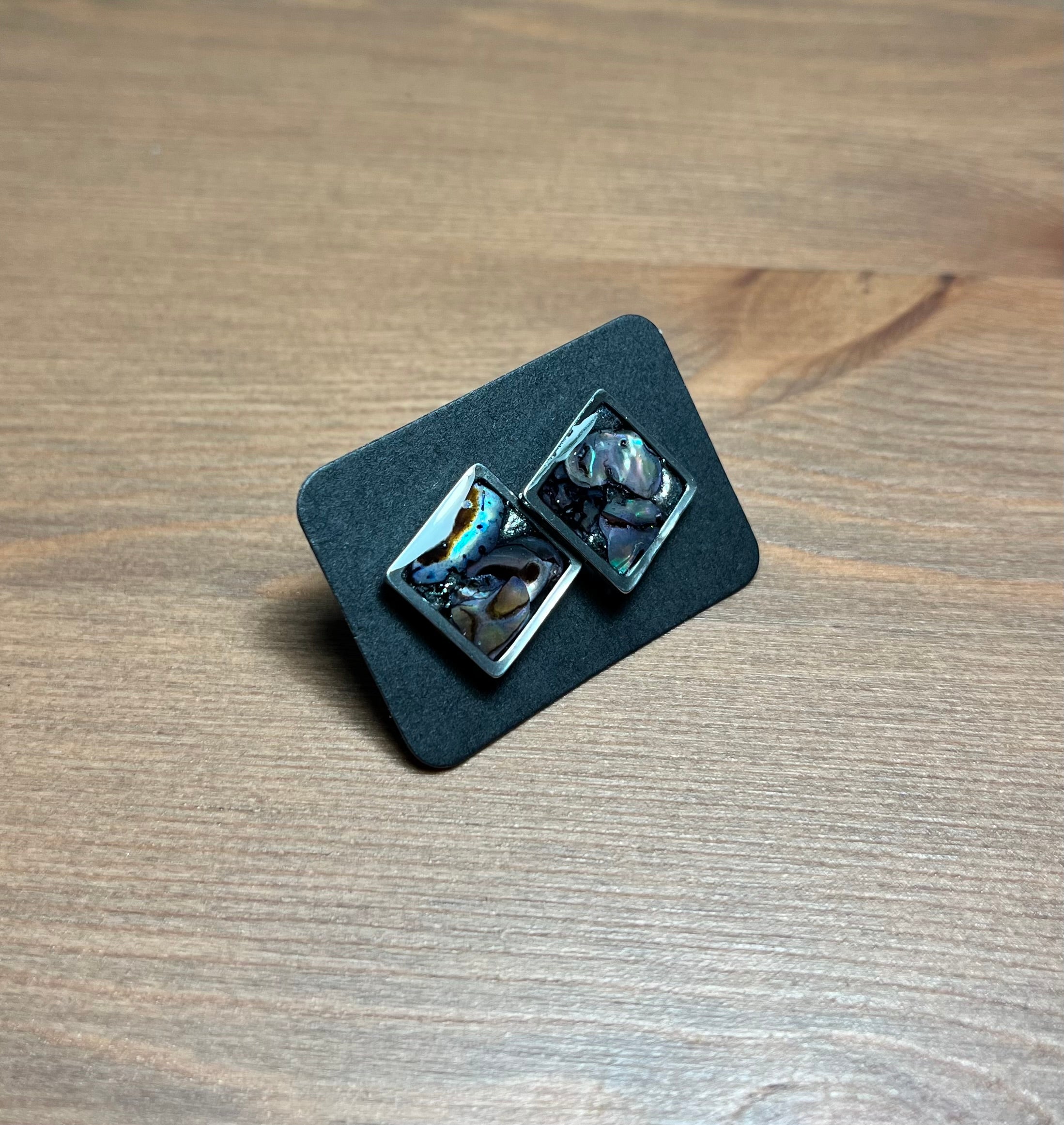 Обици на винт