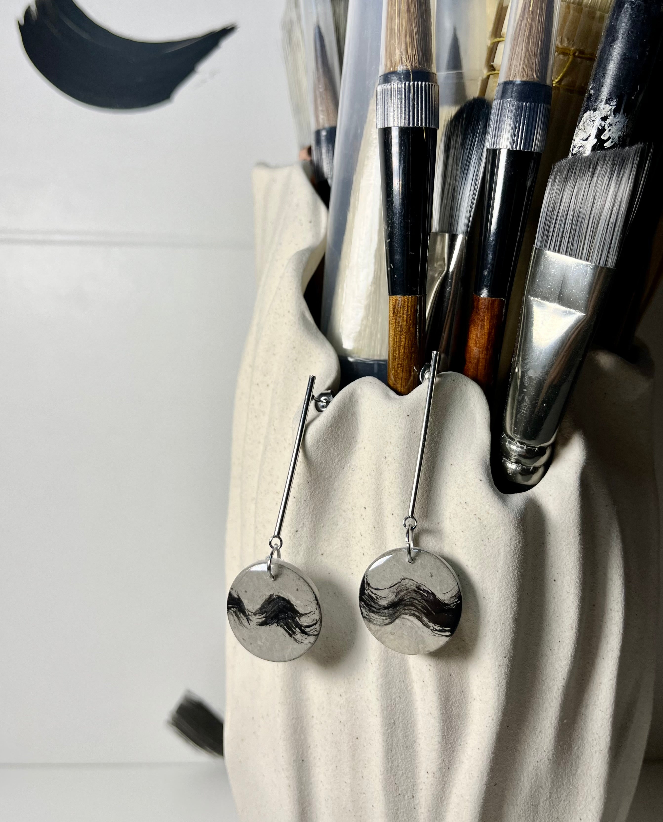 Обици Графика