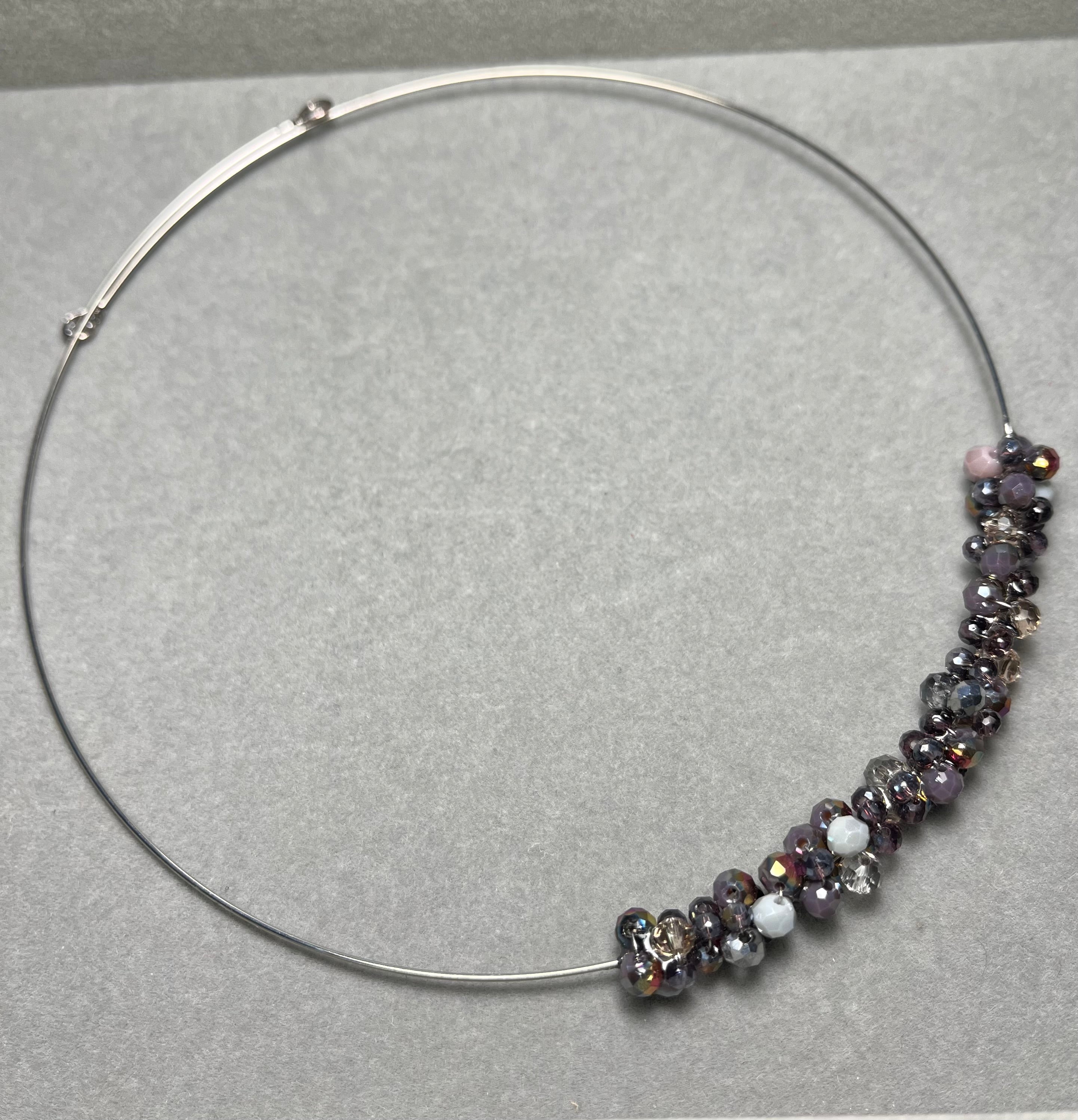 Бляскаво колие