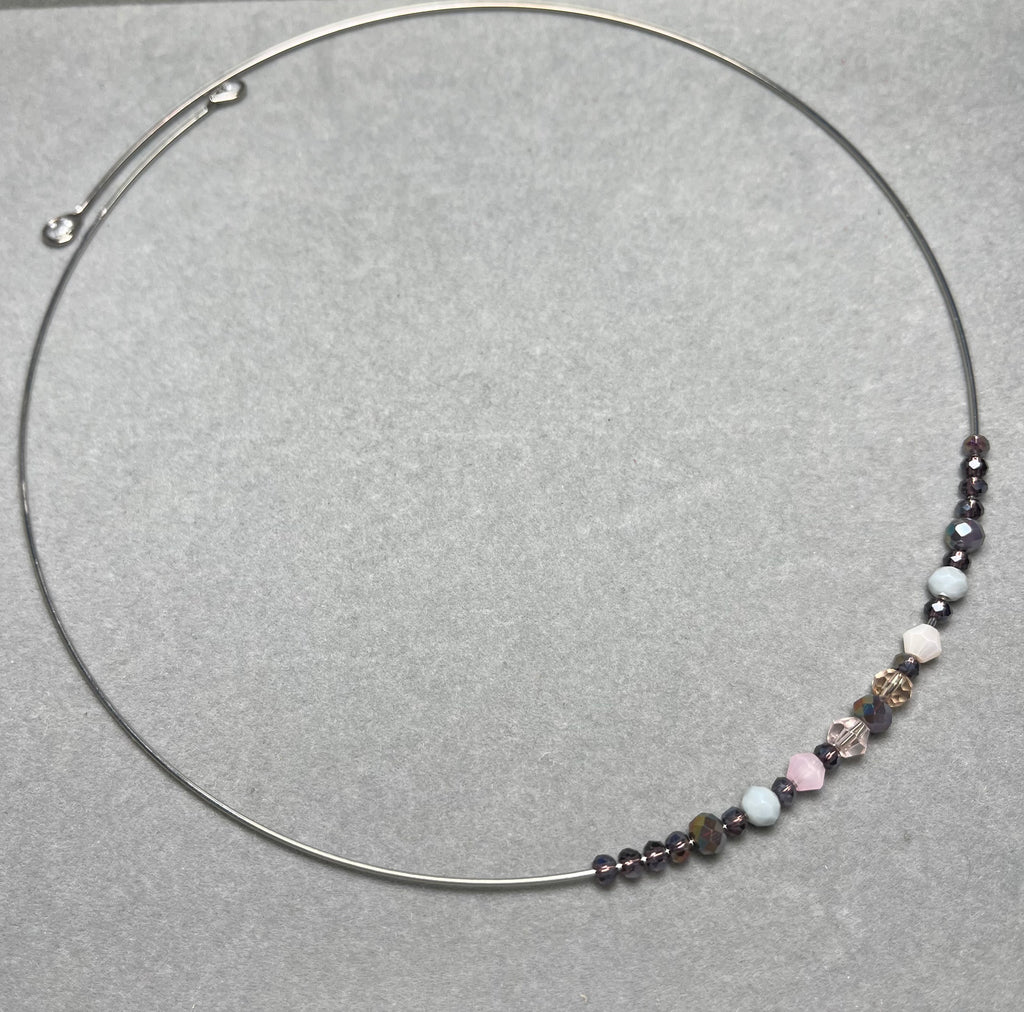 Бляскаво колие