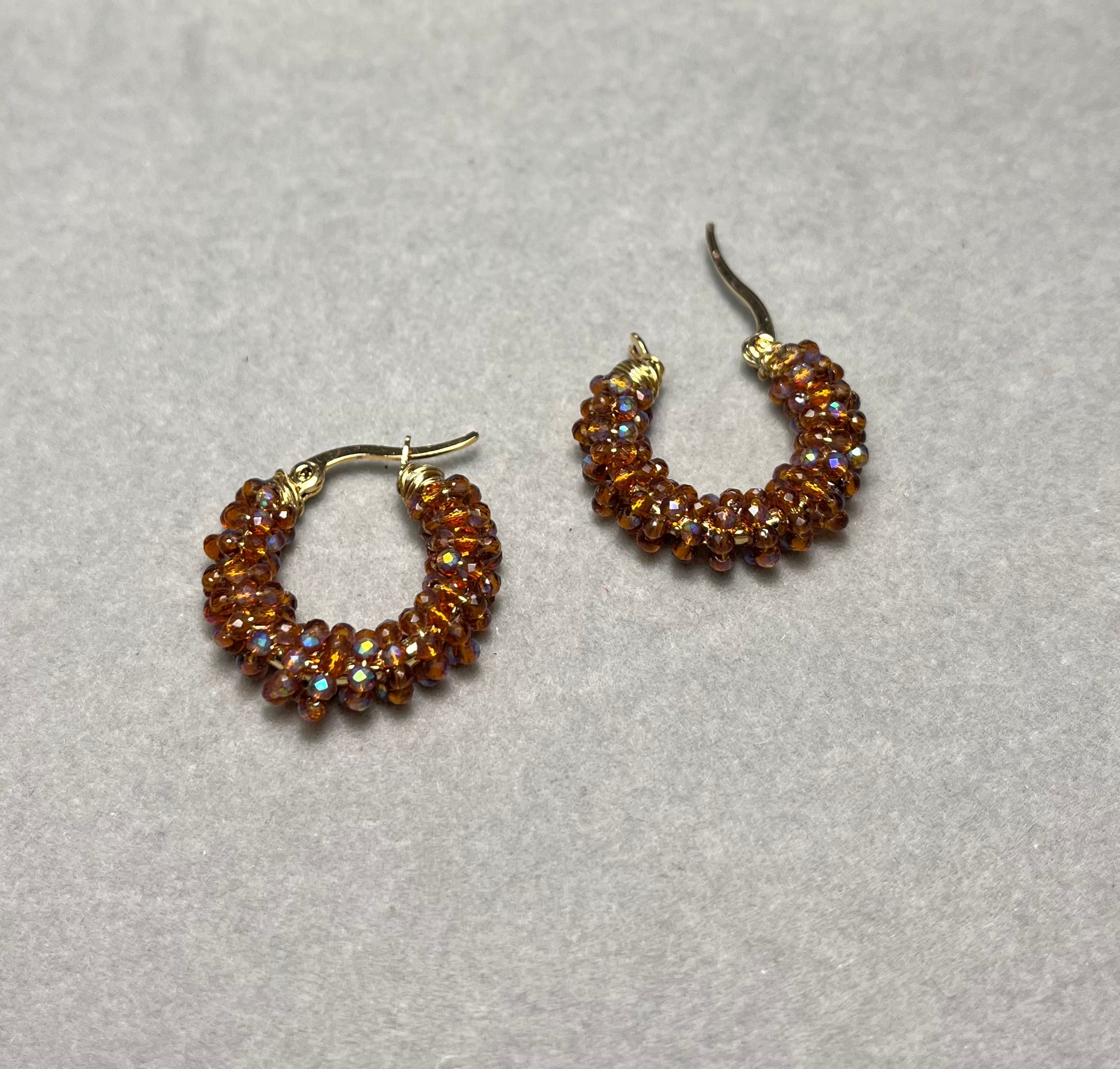 Малки есенни обици тип халка