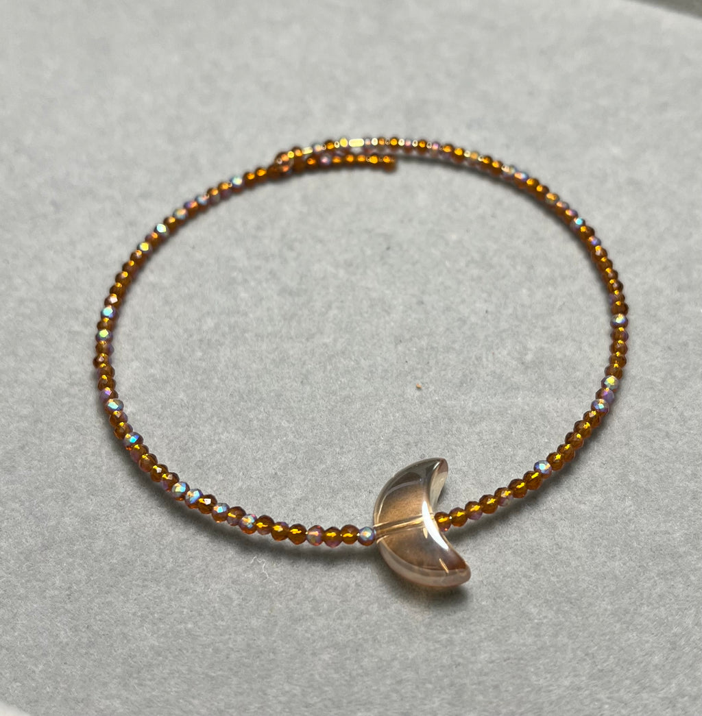 Есенна луна