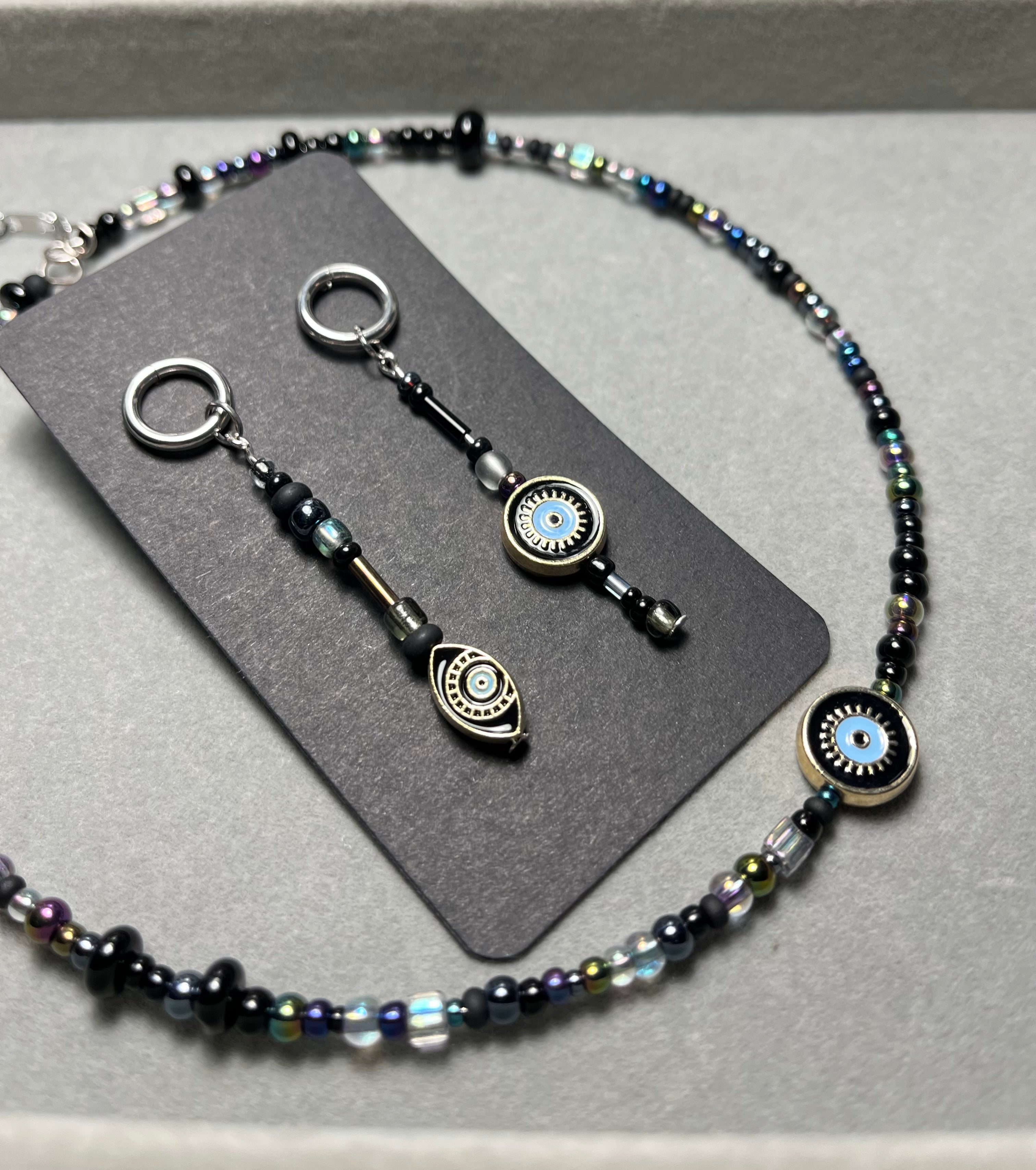 Комплект зли очи