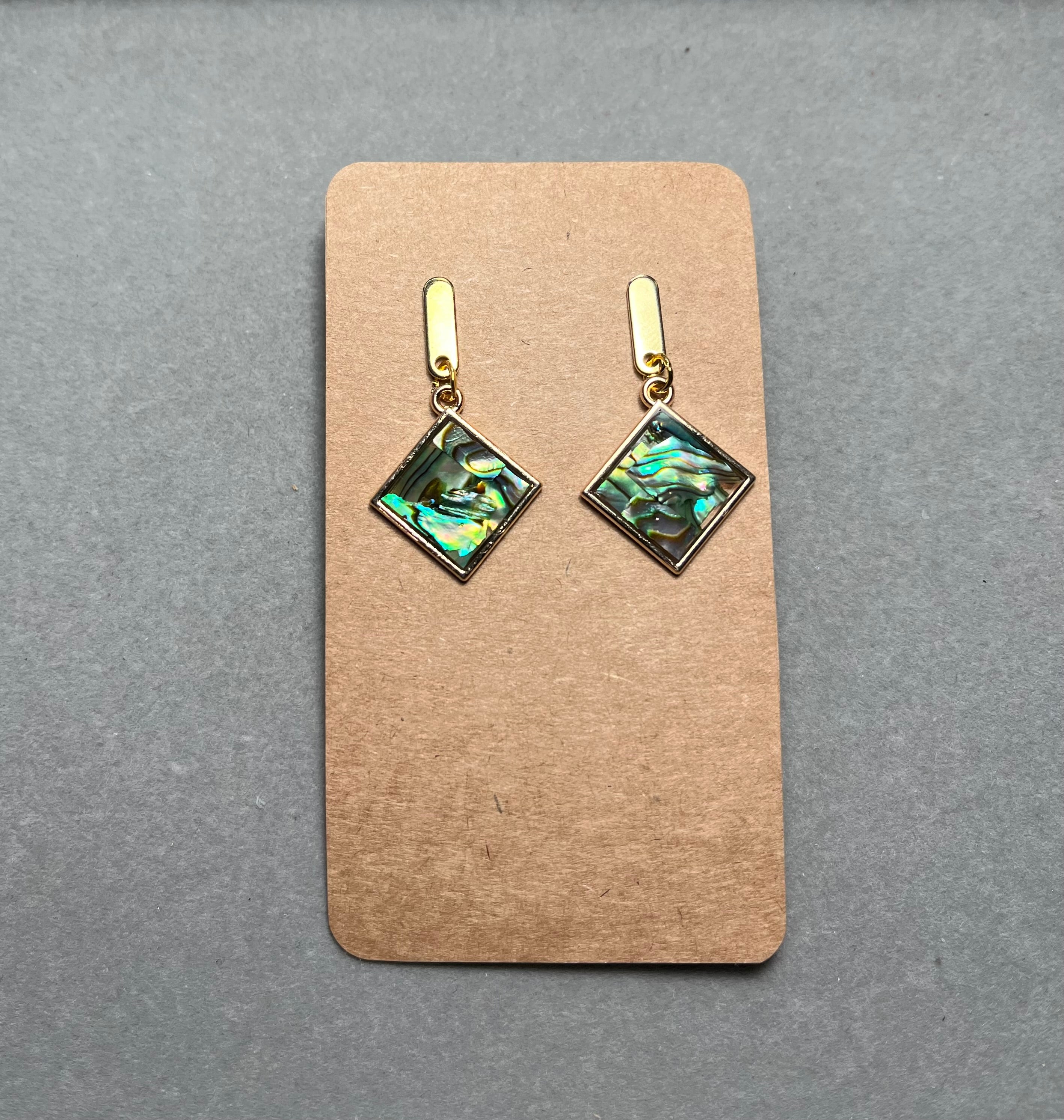 Малки есенни мидени черупки