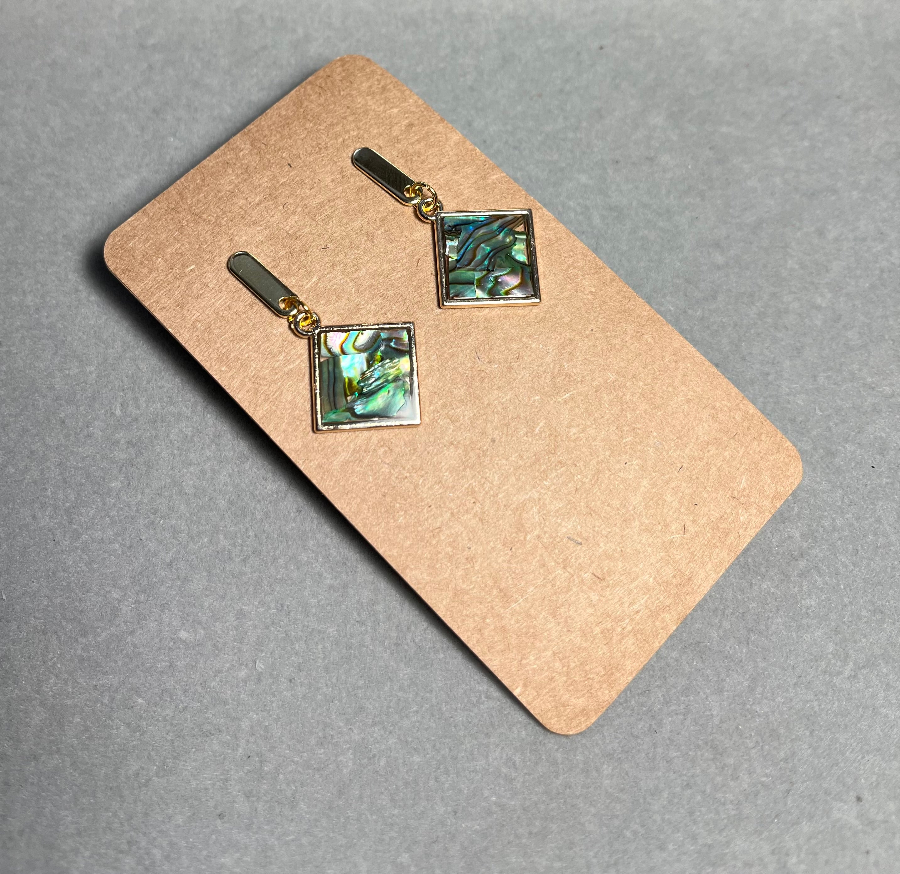 Малки есенни мидени черупки