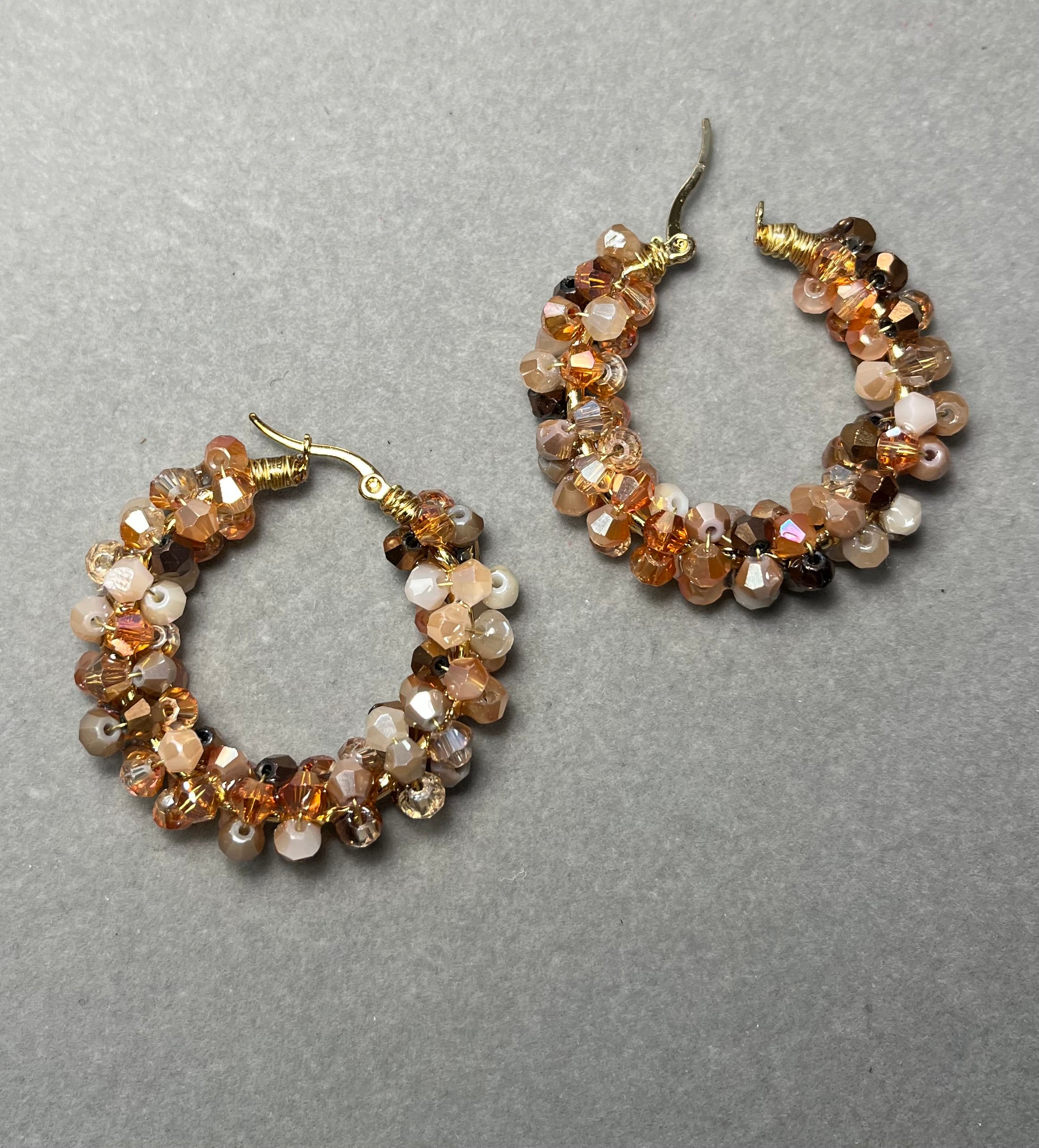 Пъстри обици