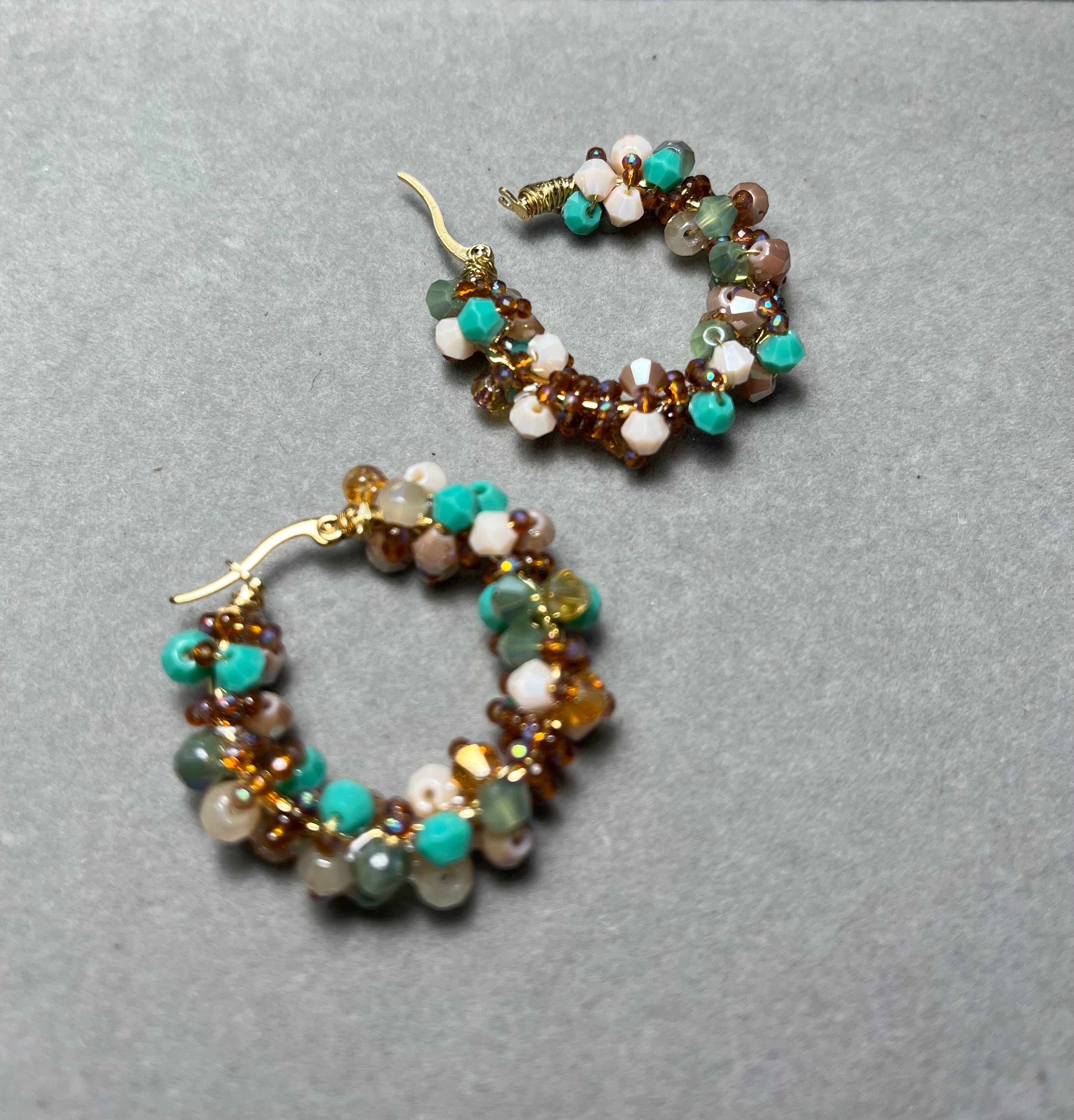 Пъстри обици