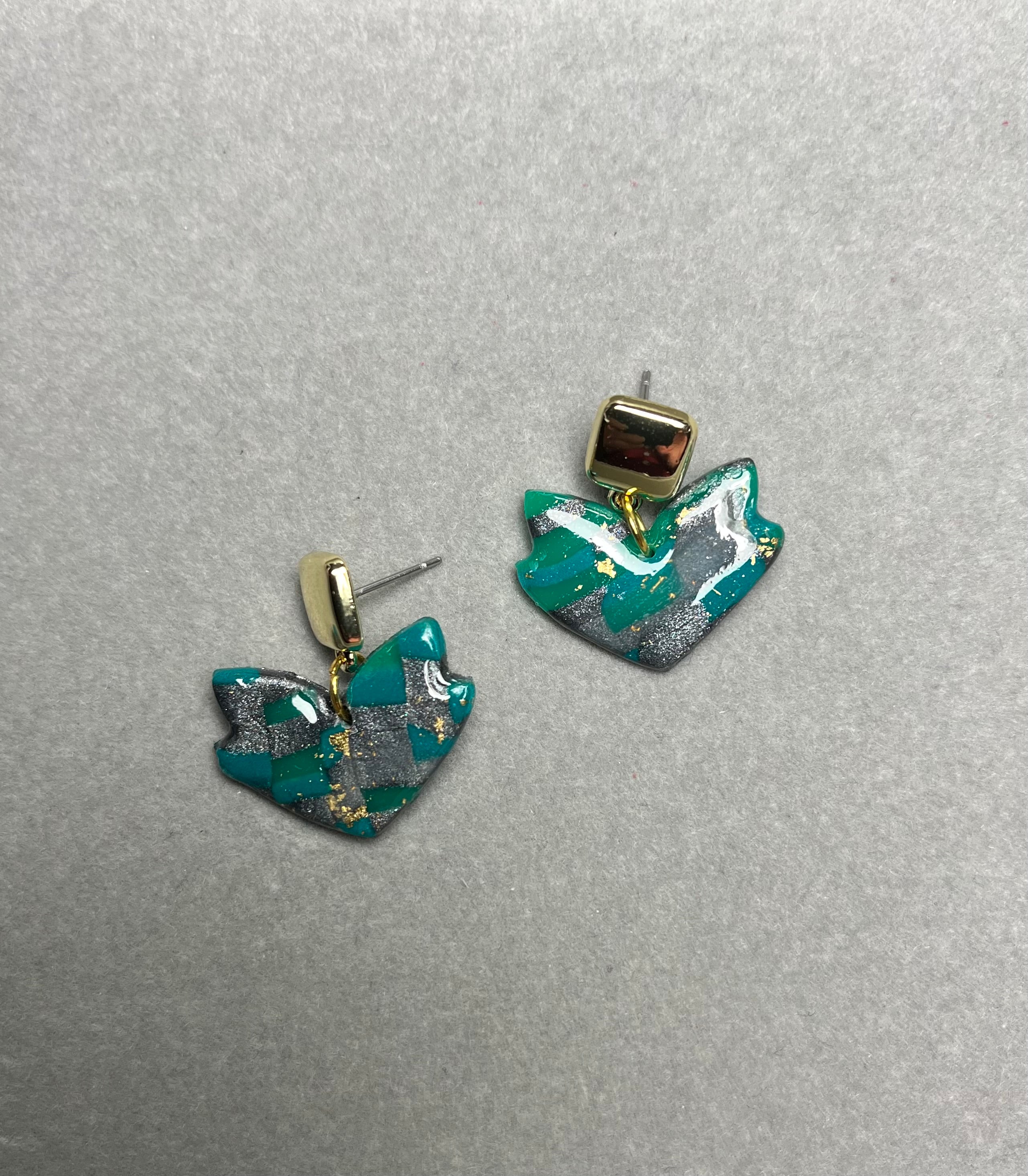 Златно зелено листо