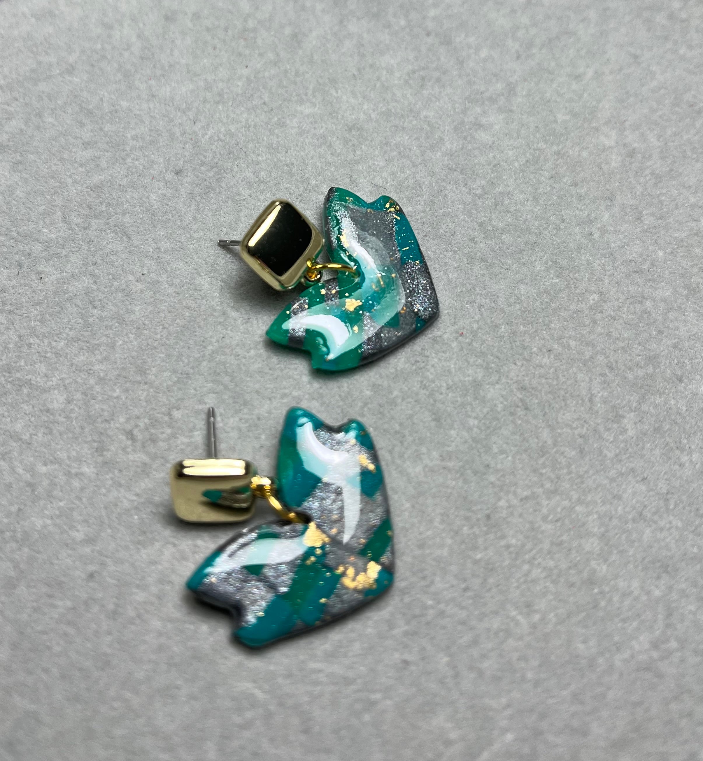 Златно зелено листо