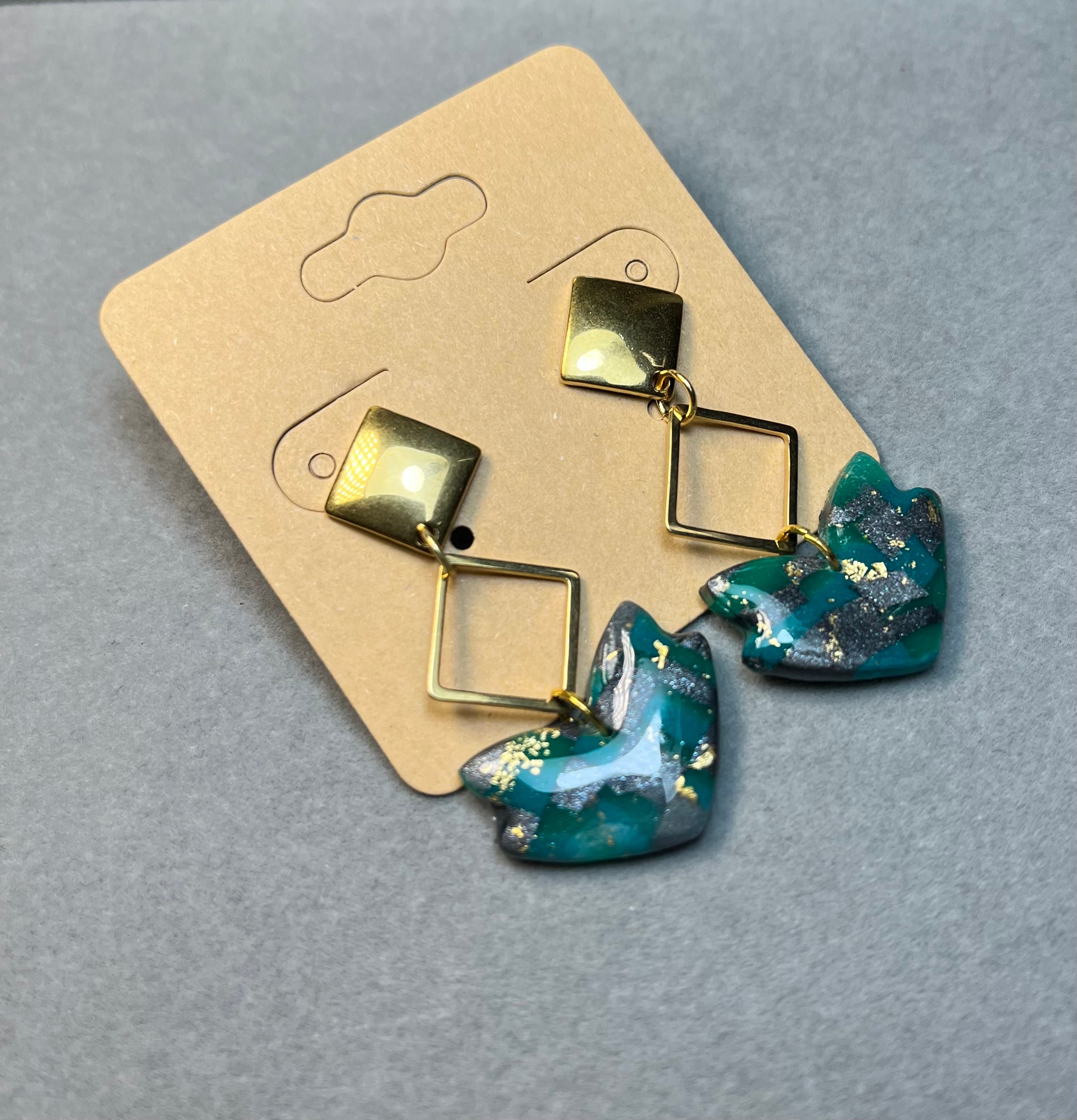 Кухо квадратно листо