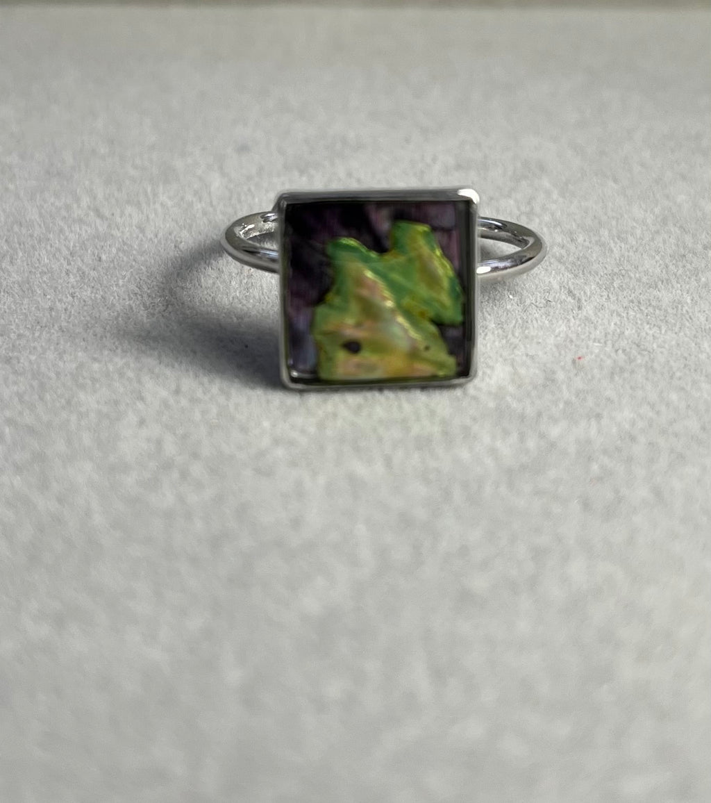 Пурпурно море