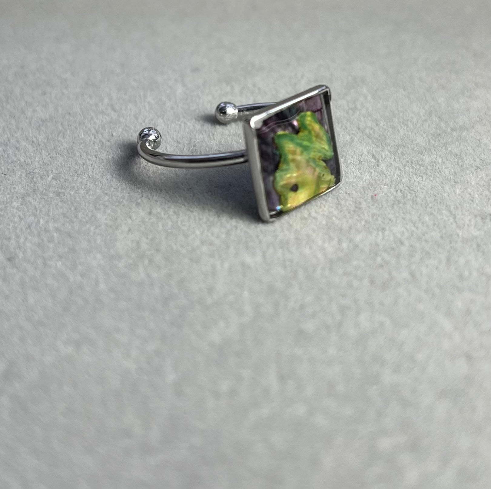 Пурпурно море