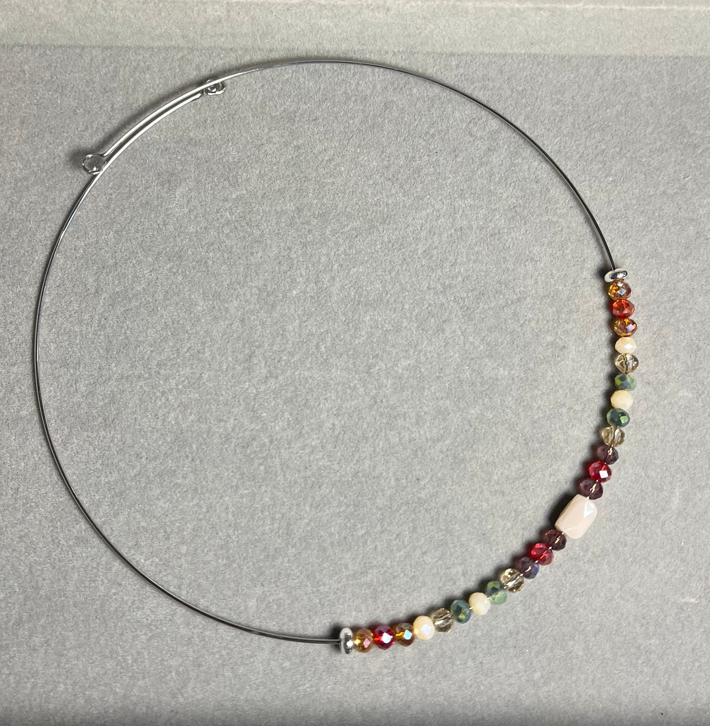 Бляскаво есенно колие