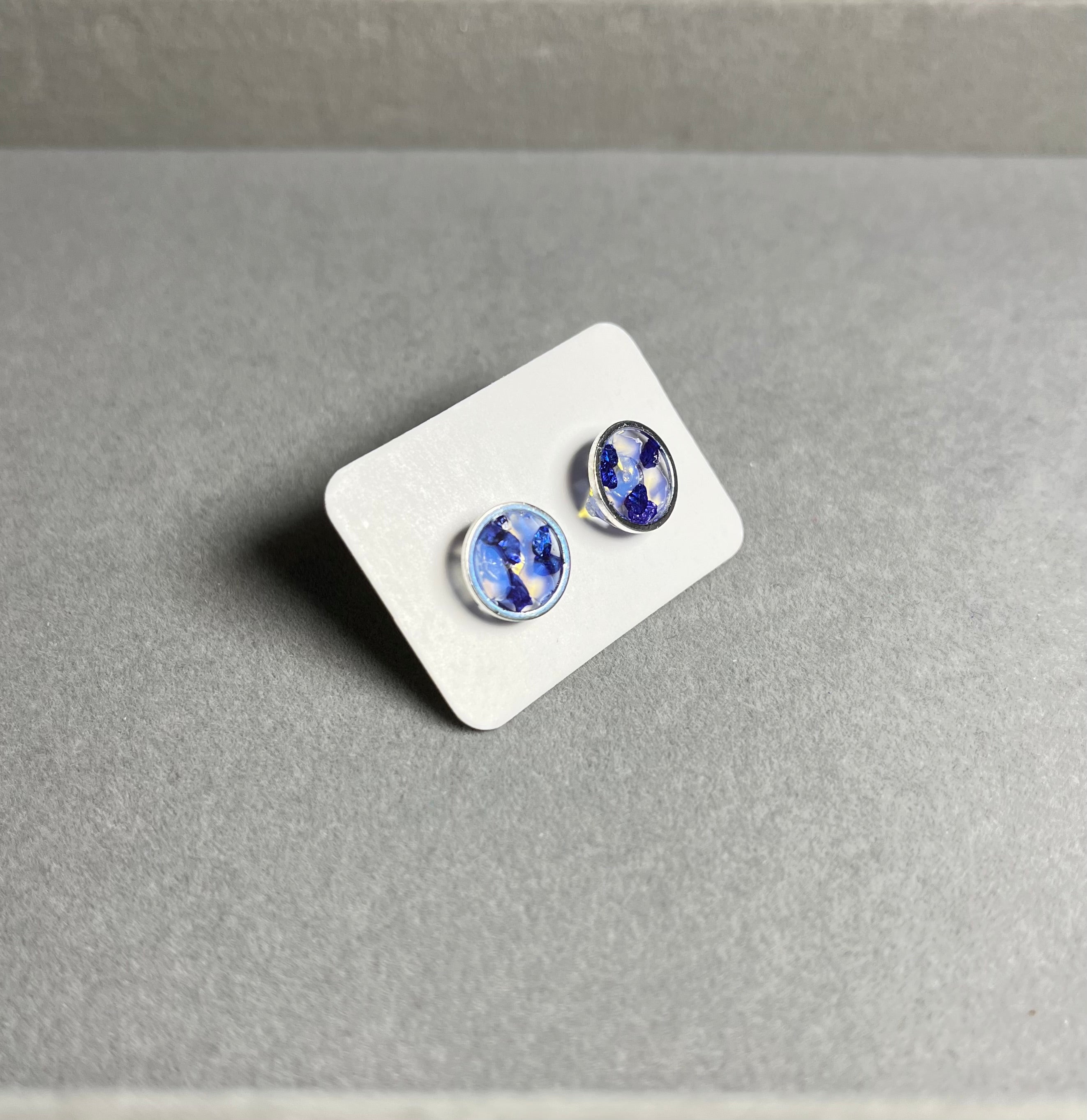 Сребристи отблясъци