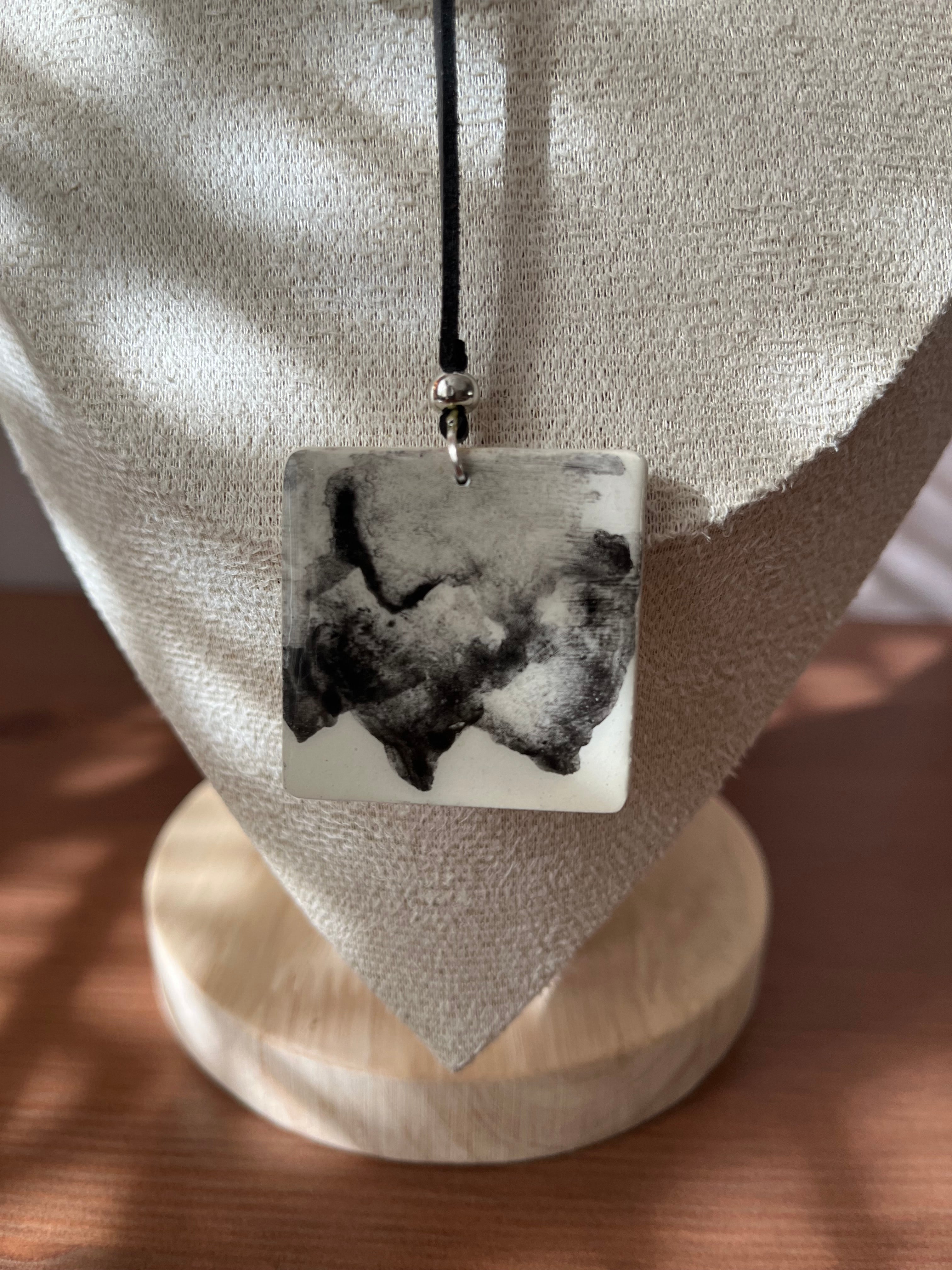 Асиметрично колие