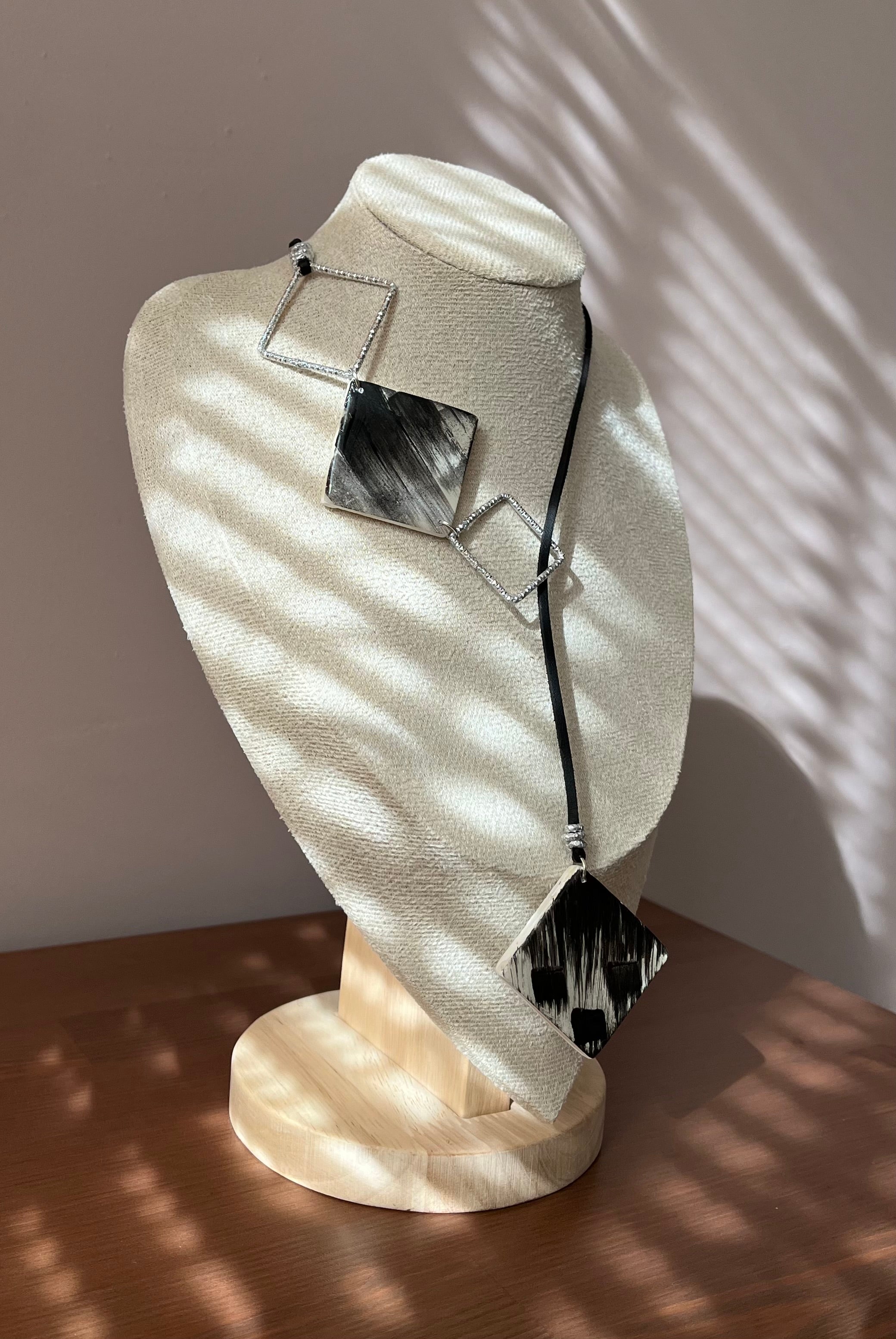 Асиметрично колие