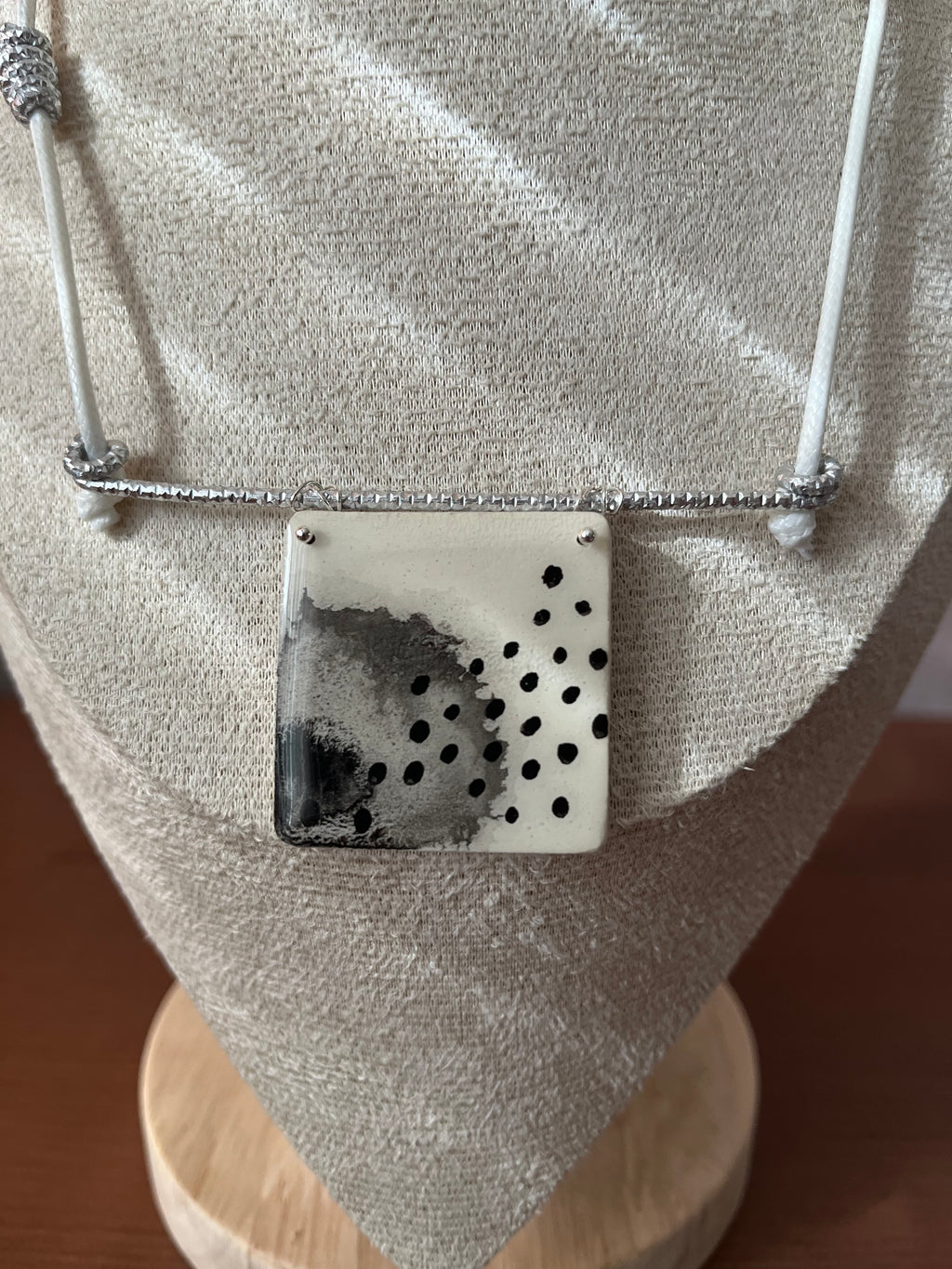 Колие Платно