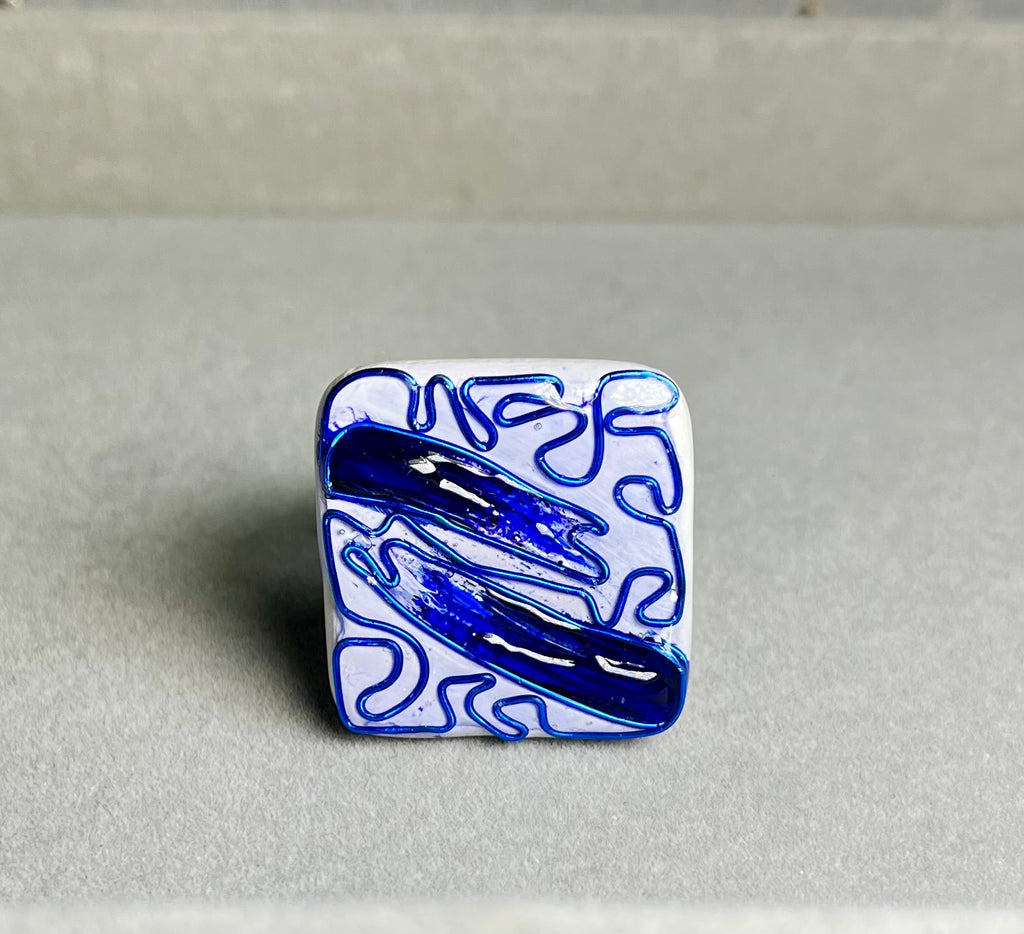 Линия в синьо