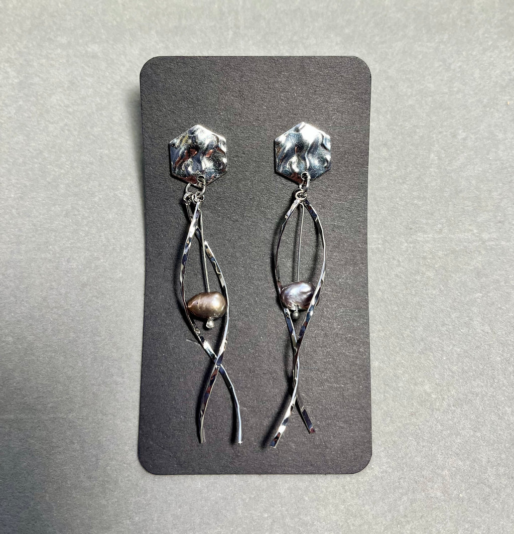 Вълнисти камъни