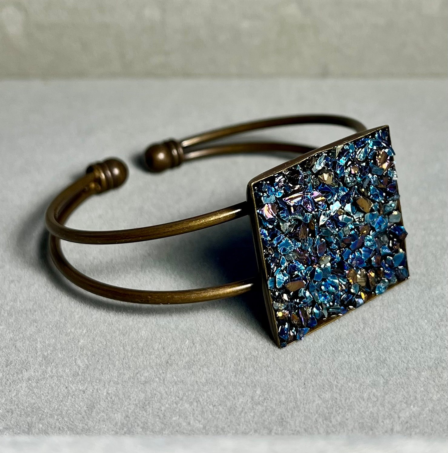 Винтидж гривна